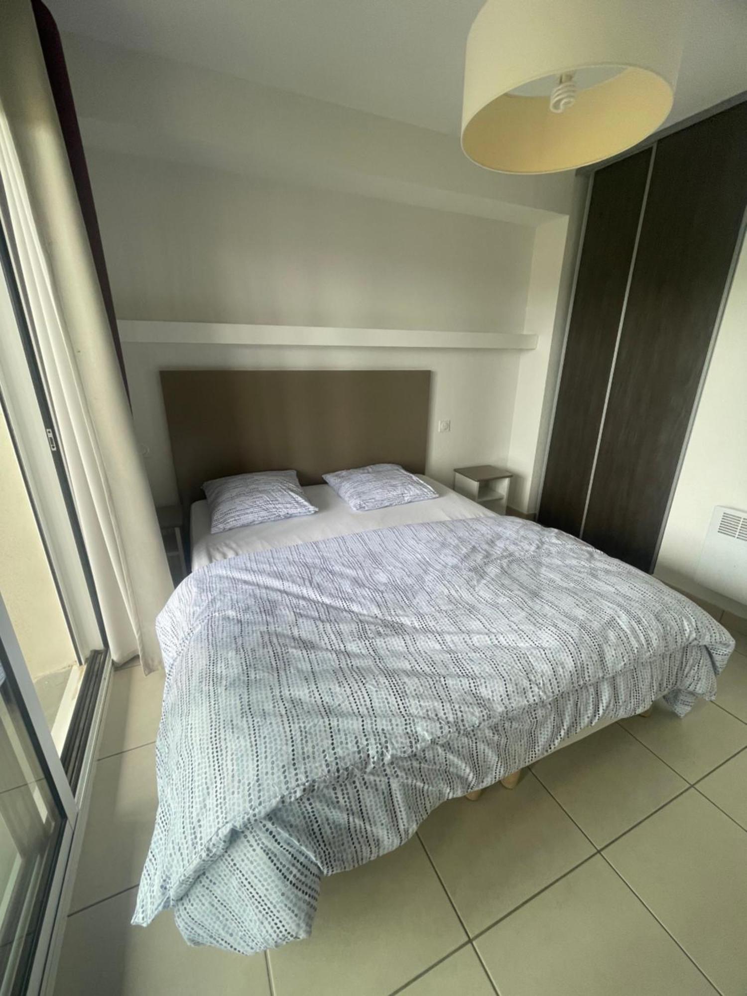 Meuble 6 Personnes Apartment Ремулан Екстериор снимка